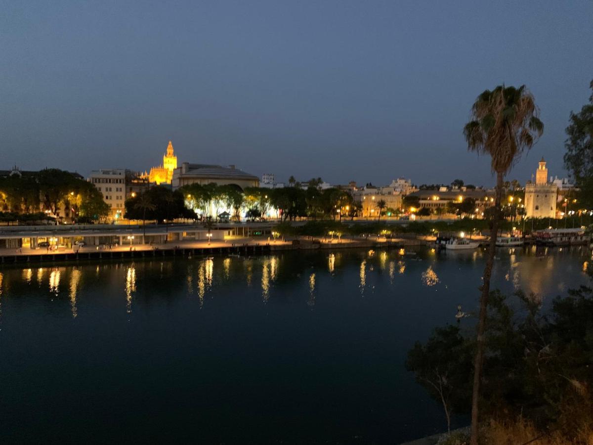 Betis Riverside Skyview By Valcambre セビリア エクステリア 写真